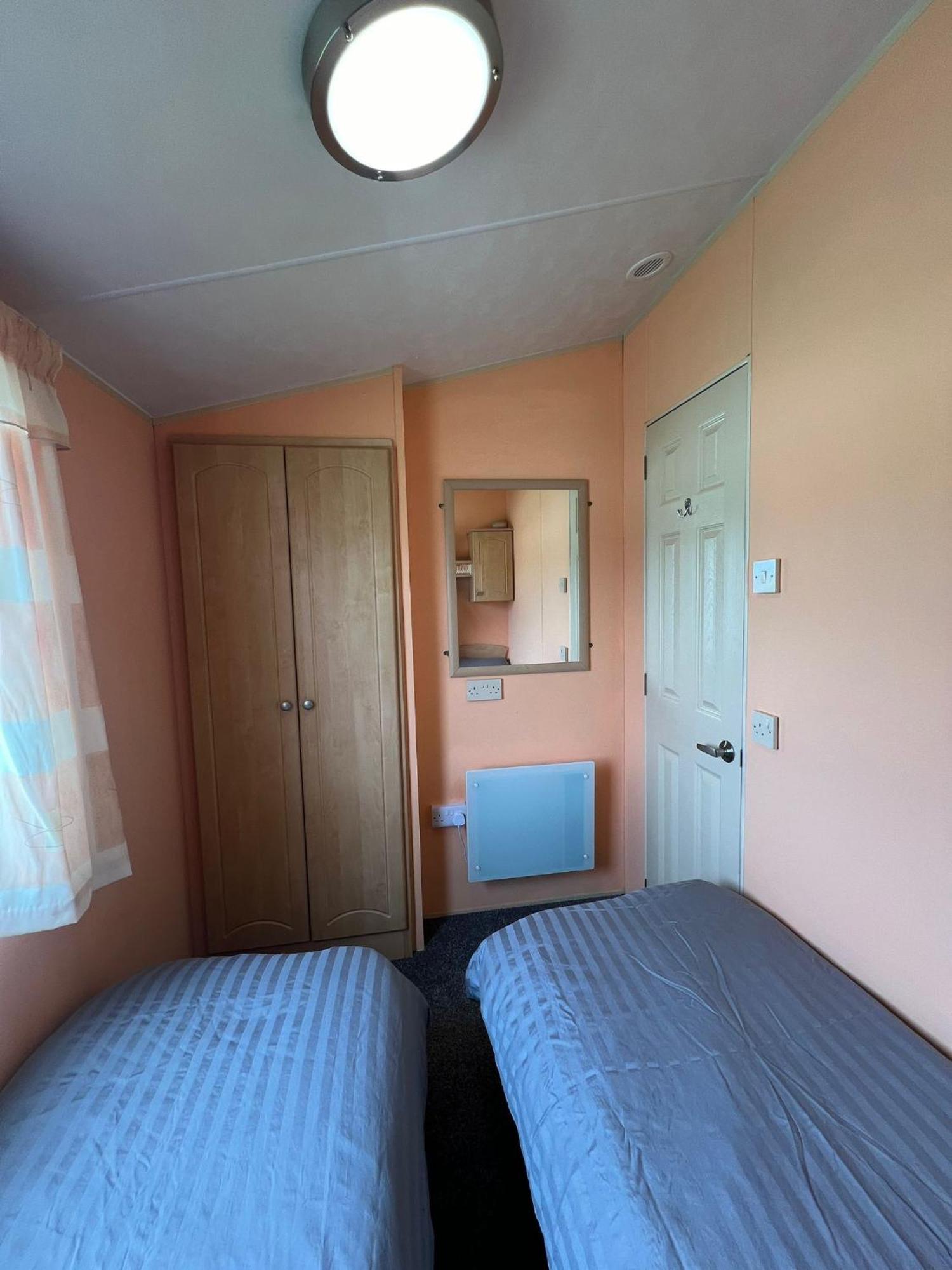 Light And Airy 2 Bedroom Mobile Home Aberystwyth Buitenkant foto